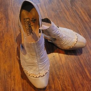 rieker antistress pumps